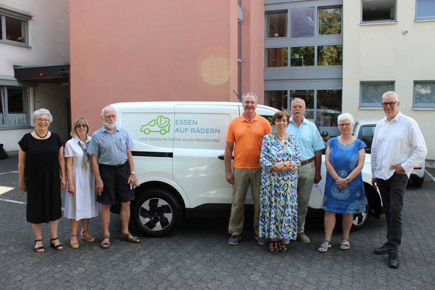 Neues vollelektrisches Auto für Essen auf Rädern
